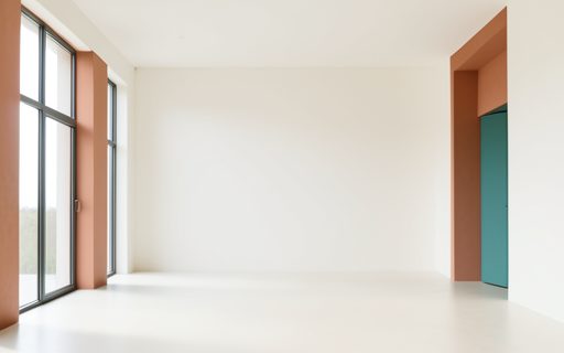 Lieu calme aux grandes fenetres